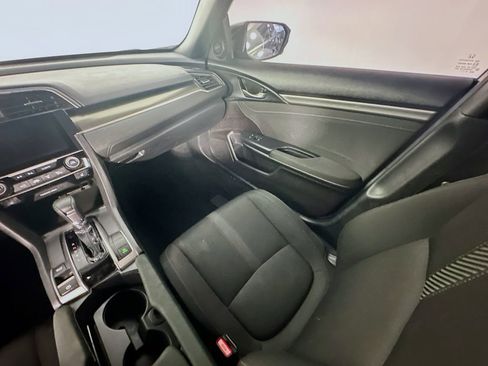 Used 2019 Honda Civic EX image 11