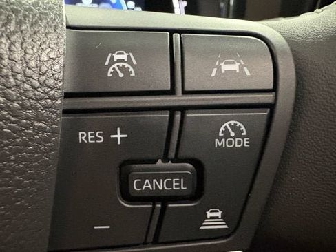 Used 2026 Toyota Camry SE FWD image 17