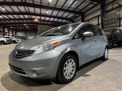 Used 2015 Nissan Versa Note SV image 39