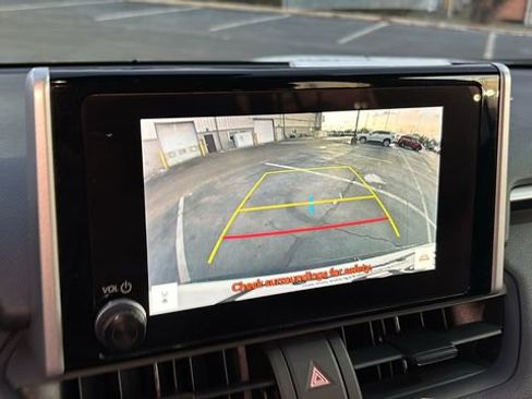 Used 2024 Toyota RAV4 LE image 18
