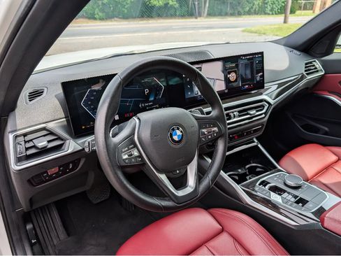 Used 2023 BMW 330i xDrive Sedan w/ Driving Assistance Package AWD/4WD image 21