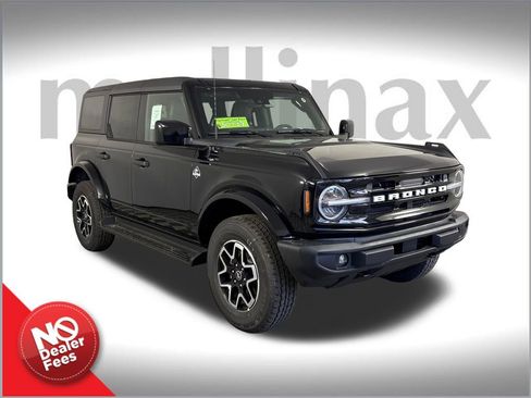 New 2026 Ford Bronco Outer Banks image 1