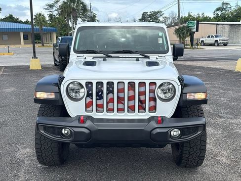 Used 2023 Jeep Gladiator Rubicon w/ Cold Weather Group AWD/4WD image 9