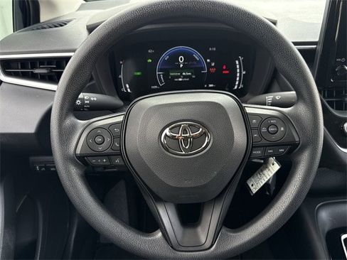 Used 2026 Toyota Corolla LE image 13