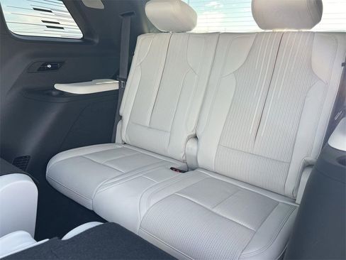 New 2026 Cadillac Vistiq Sport image 31