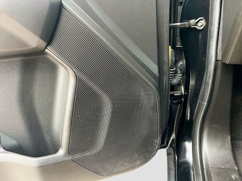 Used 2024 Chevrolet Colorado LT w/ LT Convenience Package image 18