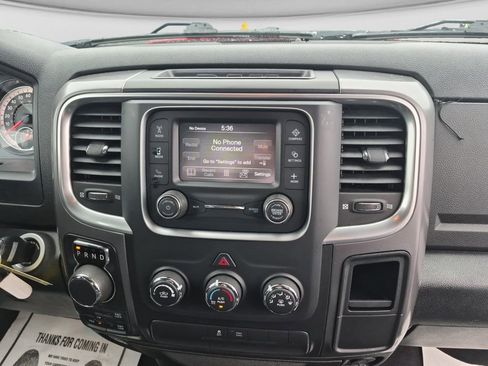 Used 2021 RAM 1500 Classic SLT AWD/4WD image 31