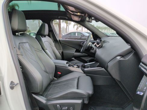 Used 2025 BMW X3 xDrive30i w/ Convenience Package image 32