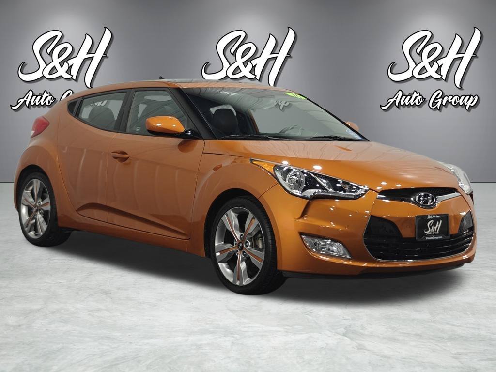 Used 2016 Hyundai Veloster w/ Option Group 02 FWD image 2