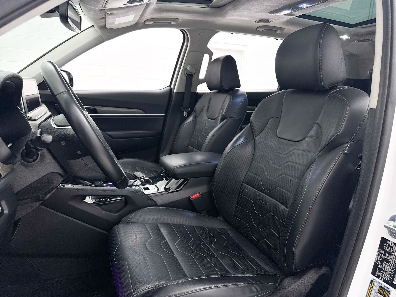 Used 2022 Kia Telluride SX w/ SX Prestige Package AWD/4WD image 18