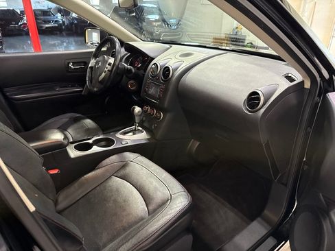 Used 2013 Nissan Rogue SL AWD/4WD image 32