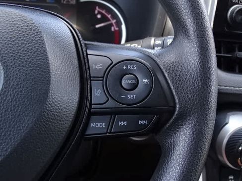 Used 2025 Toyota RAV4 XLE w/ Convenience Package FWD image 36