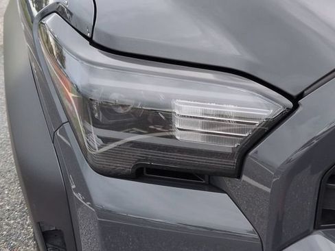 Certified 2025 Toyota 4Runner TRD Off-Road Premium AWD/4WD image 10