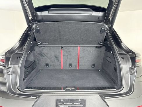 Certified 2023 Porsche Cayenne Coupe AWD/4WD image 29