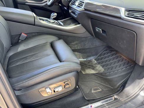 Used 2022 BMW X5 M50i w/ Executive Package image 22