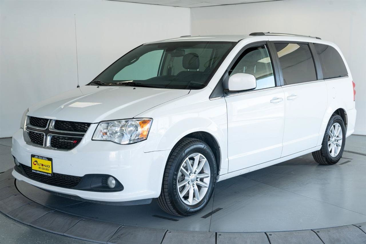 Used 2019 Dodge Grand Caravan SXT FWD image 3