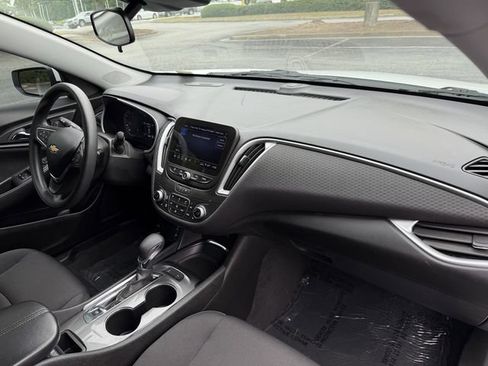 Used 2024 Chevrolet Malibu LT FWD image 29