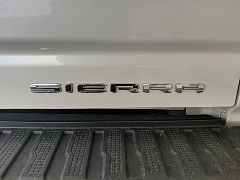 Used 2023 GMC Sierra 3500 Denali w/ Denali Ultimate Package image 8