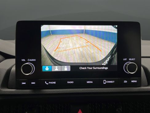 Used 2024 Honda CR-V LX image 13