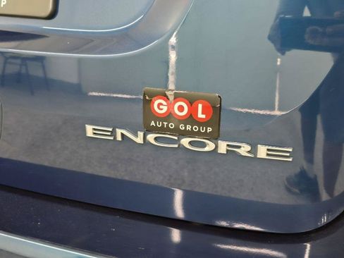 Used 2020 Buick Encore Preferred FWD image 9