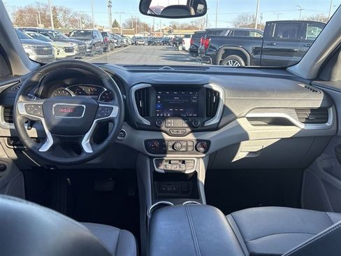 Used 2023 GMC Terrain SLT w/ Tech Package image 20