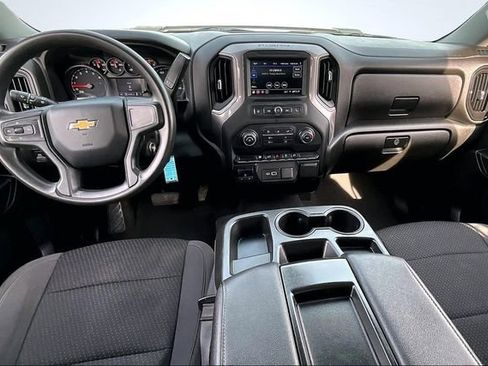 Used 2022 Chevrolet Silverado 2500 Custom w/ Custom Convenience Package image 8