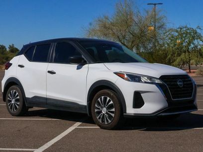 Used 2022 Nissan Kicks S