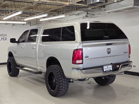 Used 2019 RAM 1500 Classic SLT AWD/4WD image 11