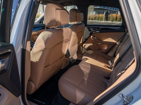 Certified 2026 Porsche Macan AWD/4WD image 23