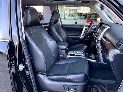 Used 2021 Toyota 4Runner Limited image 11