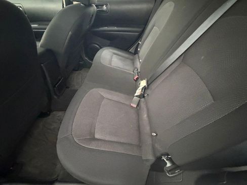 Used 2011 Nissan Rogue S image 25