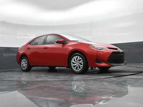 Used 2017 Toyota Corolla LE image 33
