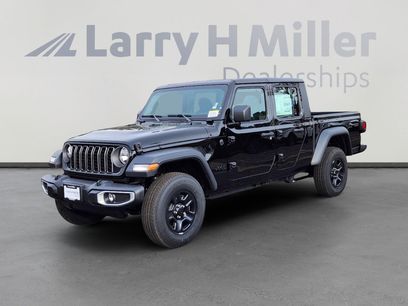 New 2025 Jeep Gladiator Sport
