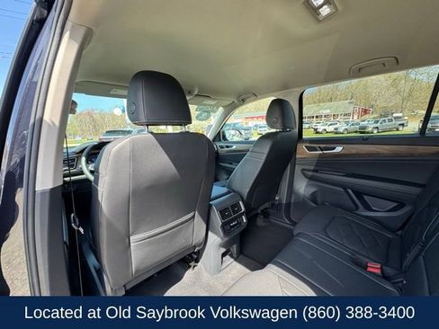 Used 2025 Volkswagen Atlas SE AWD/4WD image 11