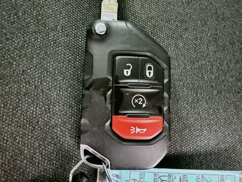 Used 2024 Jeep Wrangler Unlimited AWD/4WD image 16