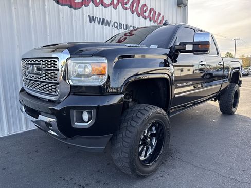 Used 2018 GMC Sierra 2500 Denali w/ Duramax Plus Package image 13