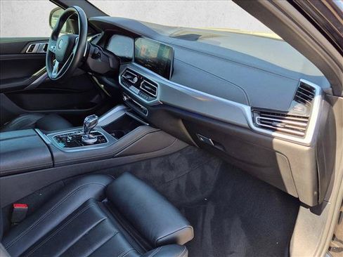 Used 2021 BMW X6 xDrive40i w/ Executive Package 2 AWD/4WD image 22