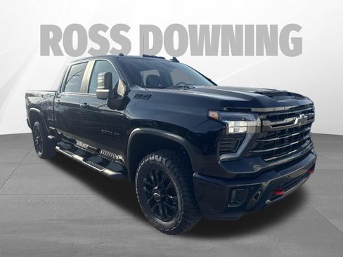 Used 2026 Chevrolet Silverado 2500 LT w/ Trail Boss Package AWD/4WD image 3