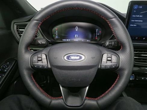 Used 2024 Ford Escape ST-Line w/ Tech Pack #1 AWD/4WD image 31