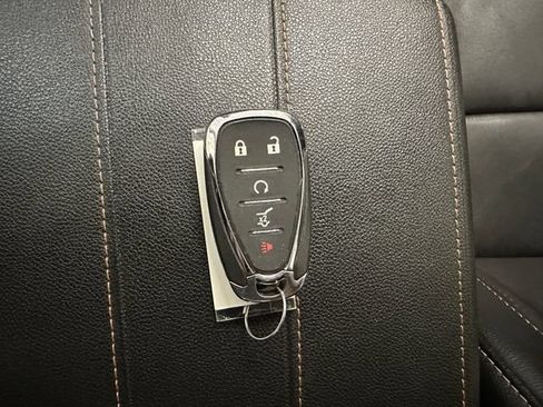 Used 2018 Chevrolet Traverse LT AWD/4WD image 16