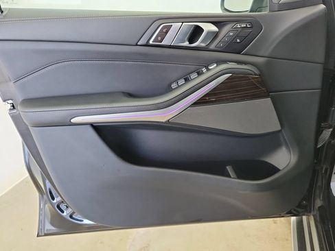 Used 2024 BMW X7 xDrive40i AWD/4WD image 24