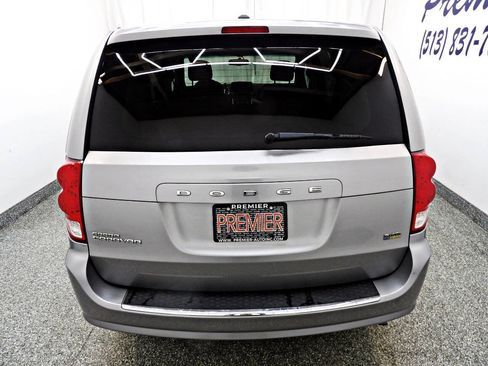 Used 2016 Dodge Grand Caravan SE FWD image 5