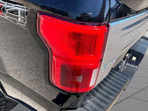 Used 2019 Ford F150 Platinum w/ Equipment Group 701A Luxury AWD/4WD image 31