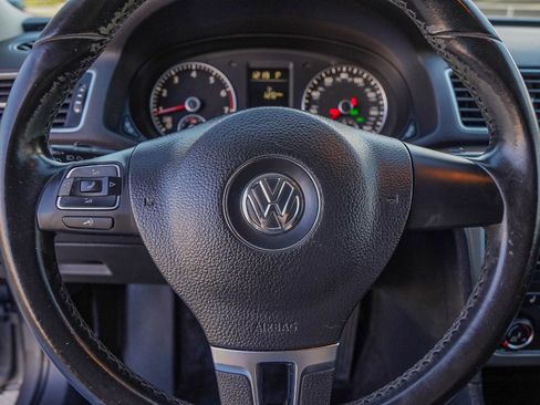 Used 2015 Volkswagen Passat 1.8T S image 23