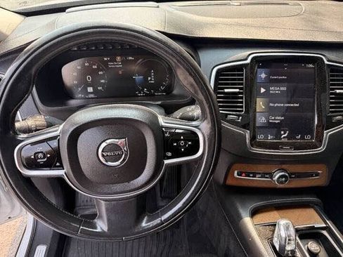 Used 2017 Volvo XC90 T8 Inscription AWD/4WD image 5