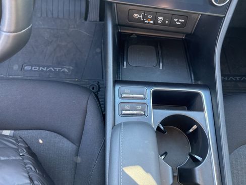 Used 2024 Hyundai Sonata SEL w/ Convenience Package image 9