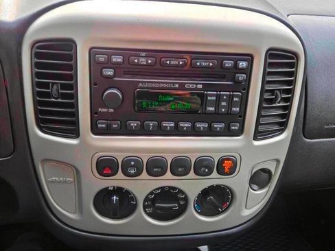 Used 2007 Ford Escape Limited image 16