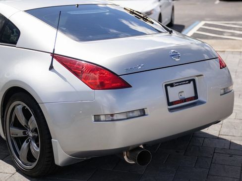 Used 2003 Nissan 350Z Touring RWD image 10