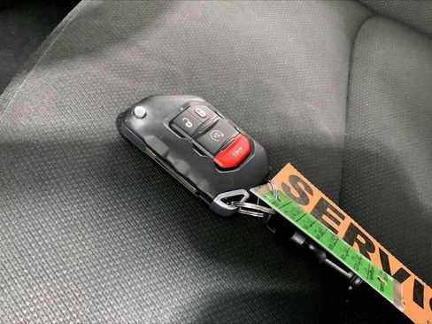 Used 2018 Jeep Wrangler Unlimited Sport S AWD/4WD image 19
