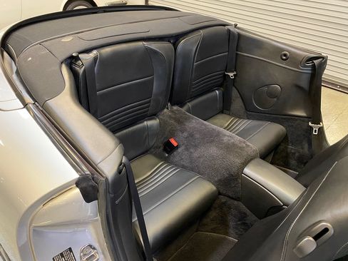 Used 2004 Porsche 911 Carrera RWD image 26